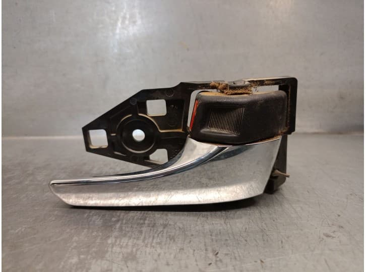 Recambio de maneta interior trasera derecha para toyota rav 4 iv (_a4_) 2.2 d 4wd (ala49) referencia OEM IAM 6920533111C0 692053