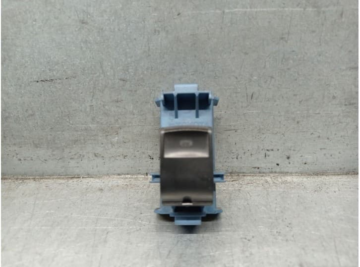Recambio de mando elevalunas trasero izquierdo para toyota verso (_r2_) 1.6 d4-d (war20_) referencia OEM IAM 848100F030