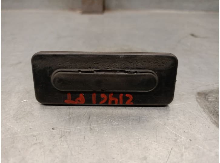 Recambio de maneta exterior porton para citroën c4 cactus 1.2 vti 82 referencia OEM IAM 9676028380