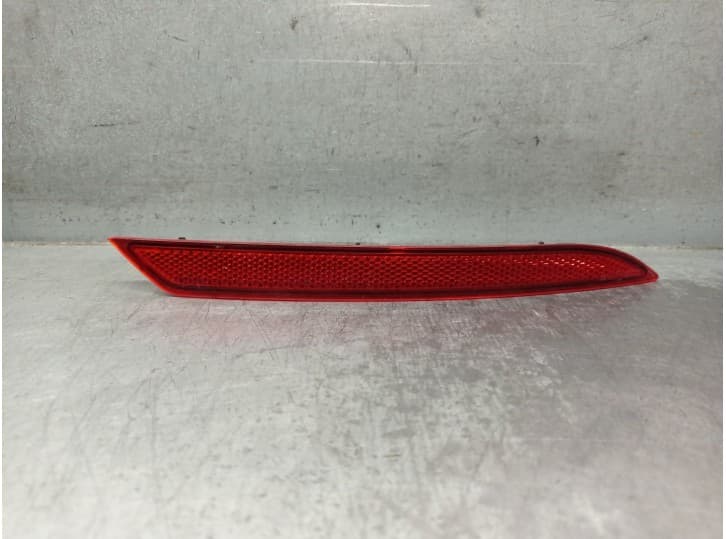 Recambio de piloto trasero derecho paragolpes para seat leon (kl1, klg) 1.0 tsi referencia OEM IAM 5FA945106C