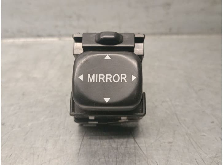 Recambio de mando retrovisor para toyota yaris (_p1_) 1.4 d-4d (nlp10_) referencia OEM IAM 183547