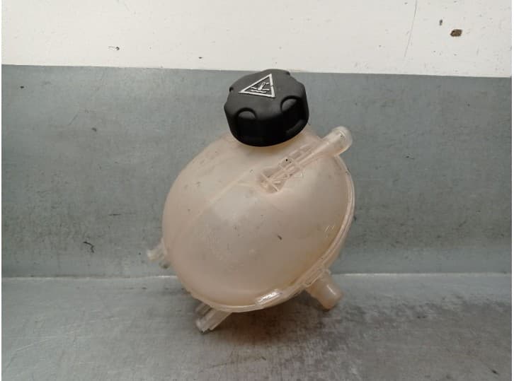 Recambio de deposito expansion para opel corsa f (p2jo) 1.5 (68) referencia OEM IAM 9824198680 9624316180