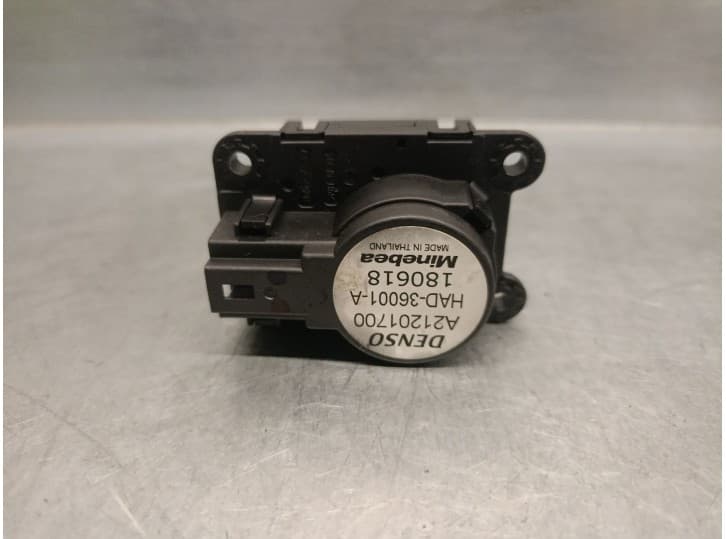 Recambio de motor apertura trampillas climatizador para renault clio iv (bh_) 1.5 dci 90 referencia OEM IAM A21201700 DENSO