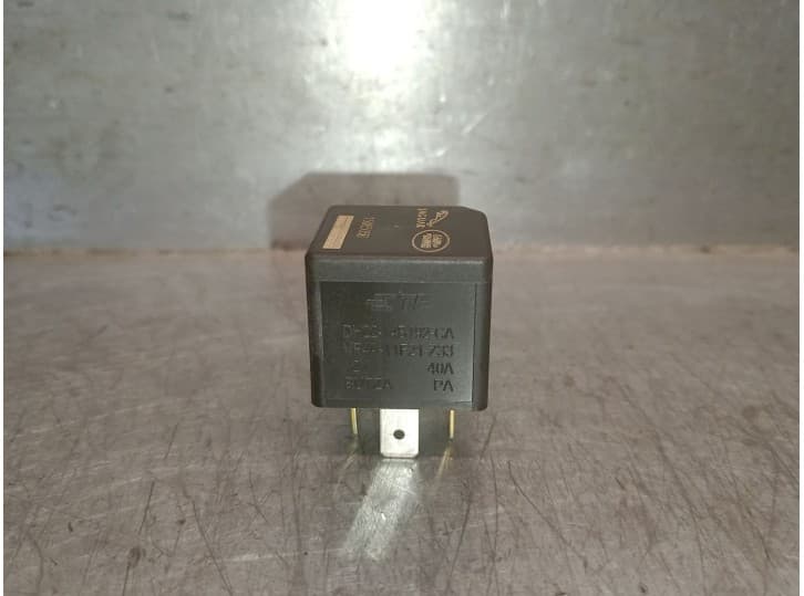 Recambio de rele para jaguar xe (x760) 2.0 d referencia OEM IAM DH2214B192CA VF4A11F21Z33 TE