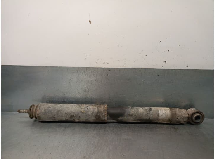Recambio de amortiguador trasero izquierdo para toyota land cruiser prado (_j15_) 3.0 d-4d (kdj155_, kdj150_) referencia OEM IAM
