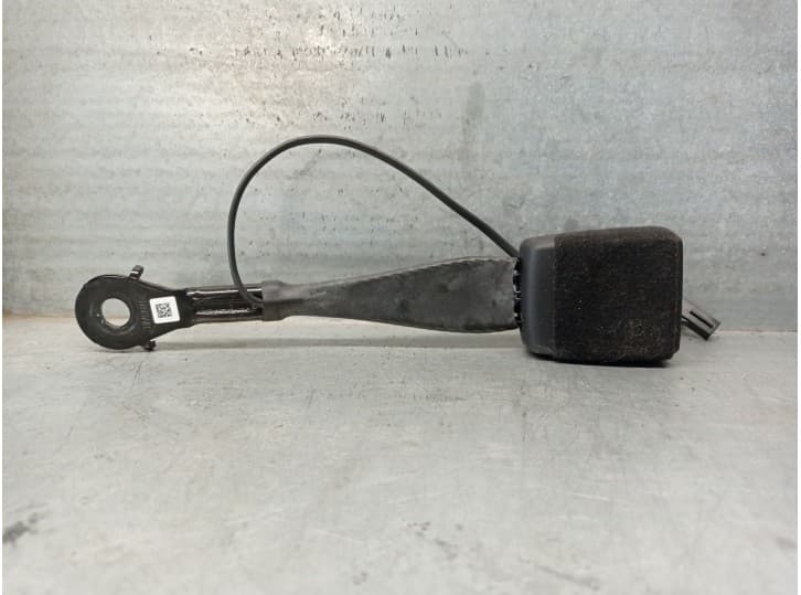 Recambio de enganche cinturon delantero derecho para audi a4 b9 (8w2, 8wc) 2.0 tdi referencia OEM IAM 8W0857755 8W0857755 341708
