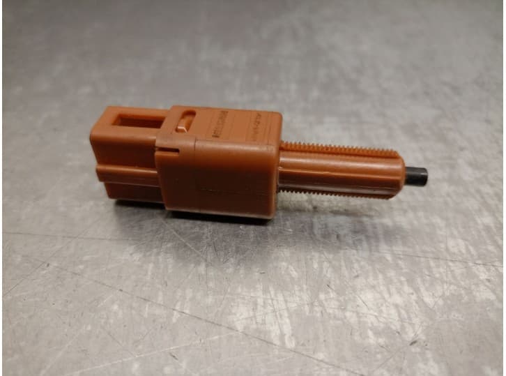Recambio de interruptor para nissan navara np300 pick-up (d23, d23t) 2.3 dci 4x4 (d231) referencia OEM IAM 253003RA0A 253003RA0A