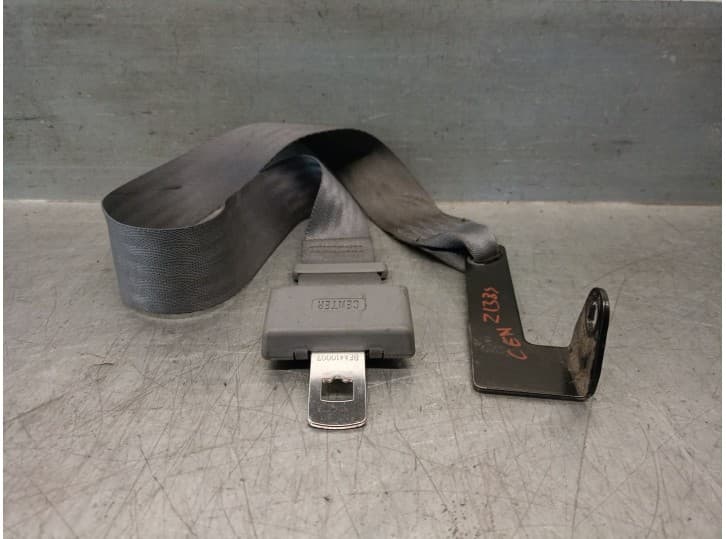 Recambio de cinturon seguridad trasero central para mitsubishi canter misubishi canter referencia OEM IAM D4D342AT8