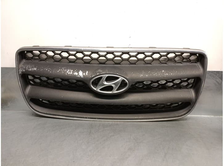 Recambio de rejilla delantera para hyundai santa fé ii (cm) 2.2 crdi gls referencia OEM IAM 865612B010 865612B010
