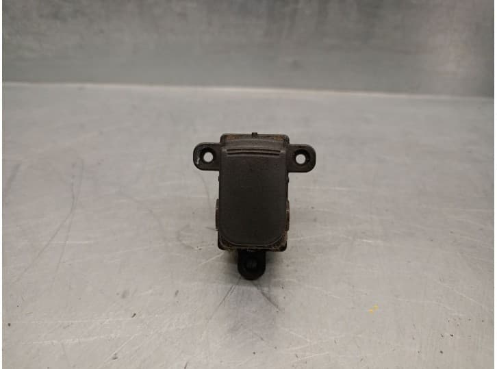 Recambio de mando elevalunas trasero izquierdo para kia soul i (am) 1.6 crdi 128 referencia OEM IAM 4865201110 935802K000WK