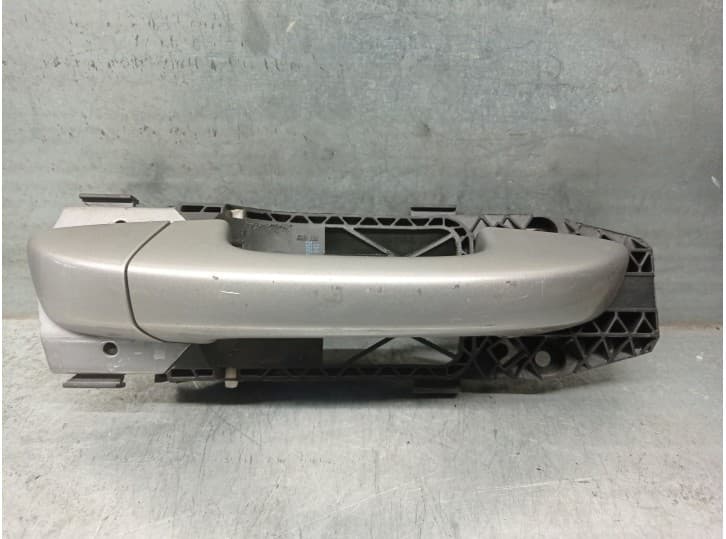 Recambio de maneta exterior delantera derecha para skoda superb ii (3t4) 2.0 tdi 16v referencia OEM IAM 3T0837885E