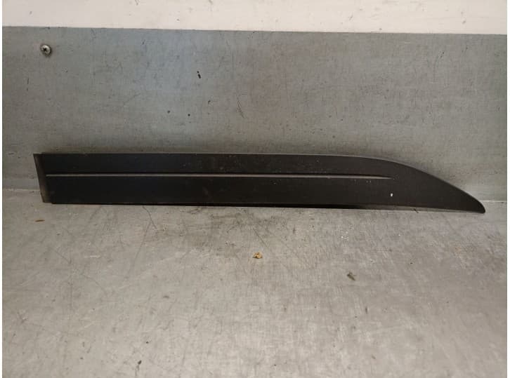 Recambio de molduras delanteras para ford transit custom v362 furgoneta (fy, fz) 2.2 tdci referencia OEM IAM BK21V50462AGW 18594