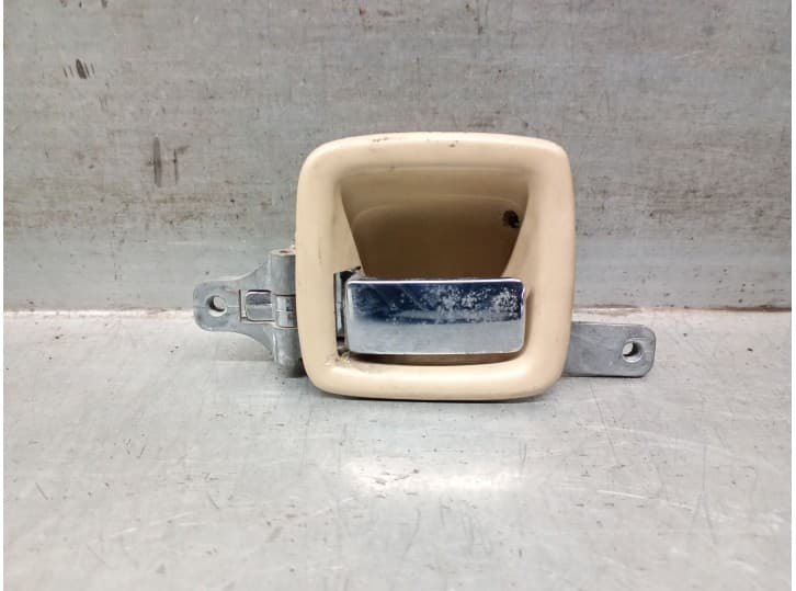 Recambio de maneta interior trasera derecha para bmw 7 (e23) 735 i referencia OEM IAM 51211857921 51211857921