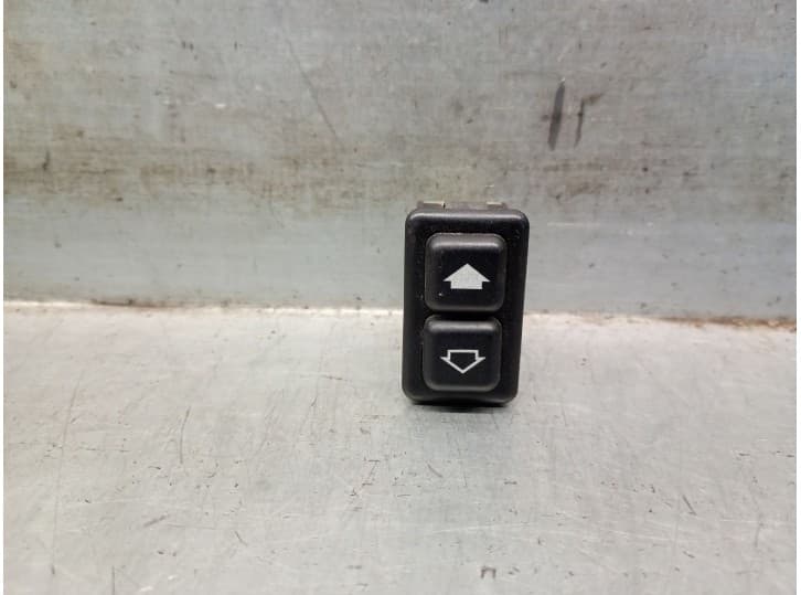 Recambio de mando elevalunas delantero izquierdo para bmw 7 (e23) 735 i referencia OEM IAM 61311366458 61311366458