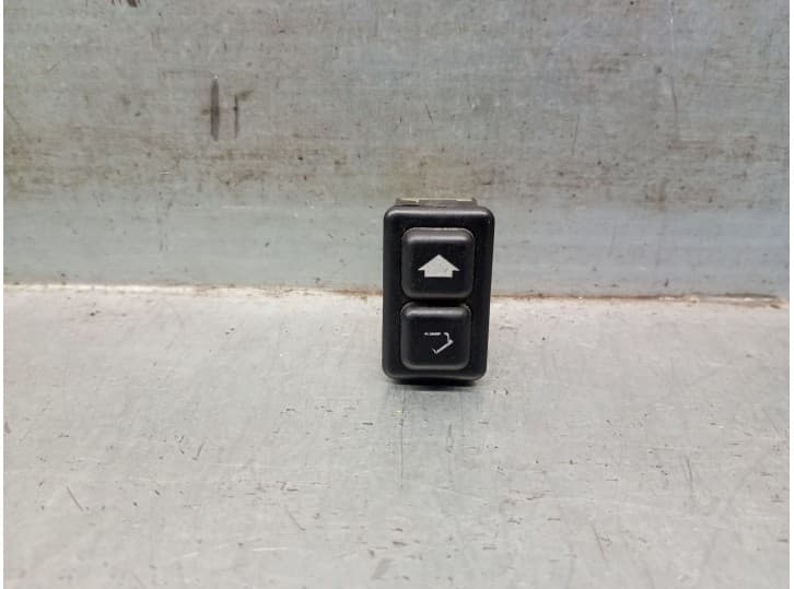 Recambio de mando elevalunas delantero derecho para bmw 7 (e23) 735 i referencia OEM IAM 61311366458 61311366458