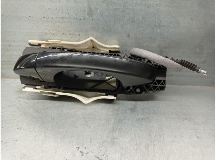 Recambio de maneta exterior trasera izquierda para skoda superb iii (3v3) 2.0 tdi referencia OEM IAM 7P6839885 5G0837206N