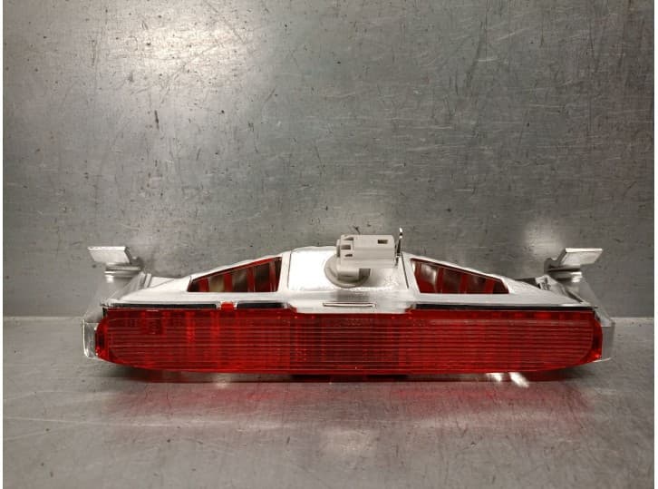 Recambio de luz central de freno para lexus is i (_e1_) 200 (gxe10) referencia OEM IAM 8157053020C0 8157053020C0