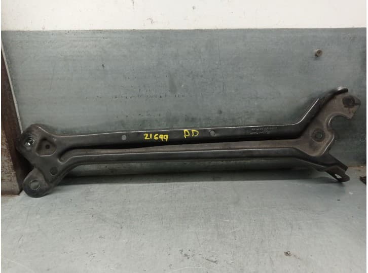 Recambio de soporte faro derecho para skoda superb iii (3v3) 2.0 tdi referencia OEM IAM 3V0806930