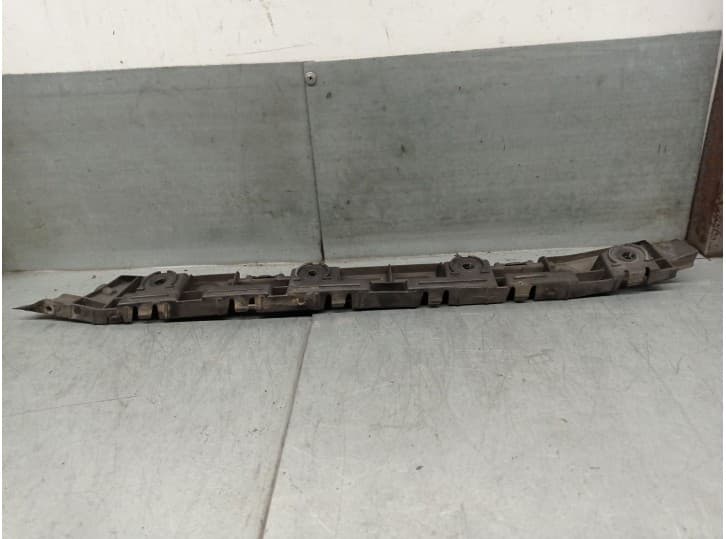 Recambio de refuerzo paragolpes trasero para skoda superb iii (3v3) 2.0 tdi referencia OEM IAM 3V5807393