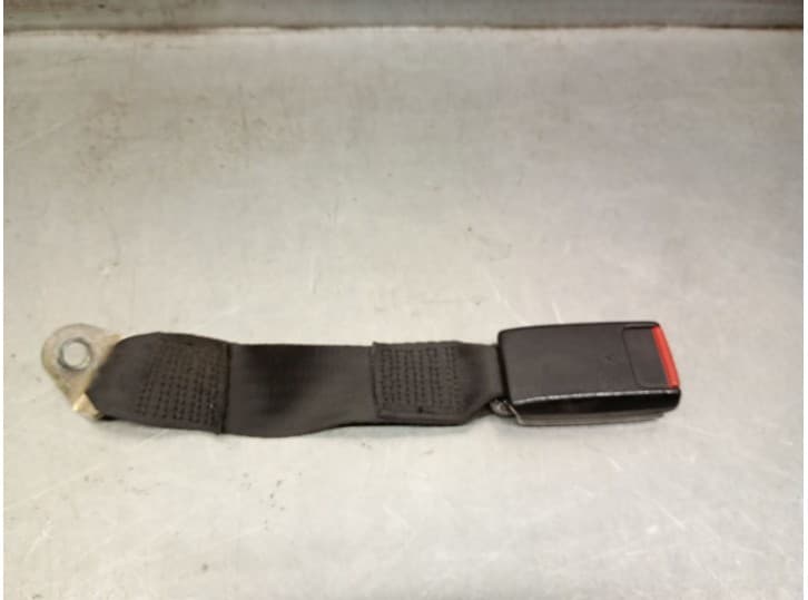 Recambio de enganche cinturon trasero izquierdo para bmw 7 (e23) 735 i referencia OEM IAM 72111872973 72111872973