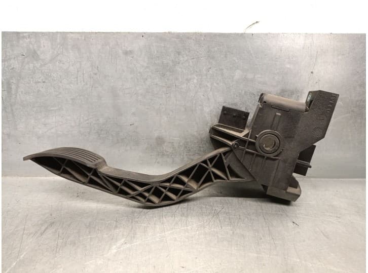 Recambio de potenciometro pedal para iveco daily vi furgoneta 33s15, 35s15, 35c15 referencia OEM IAM 5801333490 5801333490 BITRO