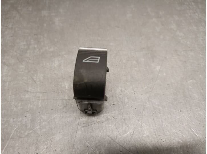 Recambio de mando elevalunas trasero derecho para ford focus iii turnier 1.0 ecoboost referencia OEM IAM F1ET14529AA 10106516
