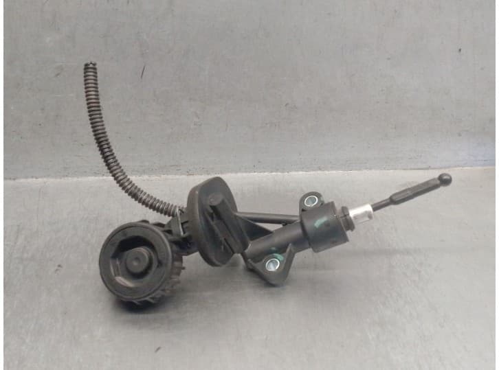 Recambio de bomba embrague para fiat qubo (225_) 1.3 d multijet (225axe1a, 225cxe1a, 225axh1a, 225axl1a,... referencia OEM IAM 5