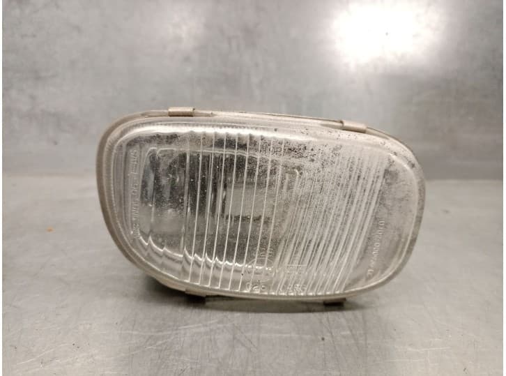 Recambio de faro antiniebla derecho para daewoo nubira sedán (j100) 1.6 16v referencia OEM IAM 96226037 96226037