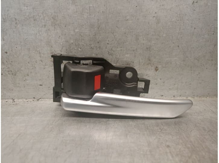 Recambio de maneta interior trasera izquierda para toyota corolla sedán (_e21_) 1.8 vvti hybrid (mzea12, zre211, zwe211) referen