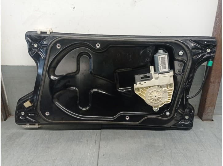 Recambio de elevalunas delantero izquierdo para land rover range rover sport i (l320) 2.7 d 4x4 referencia OEM IAM CUH500210 CUH