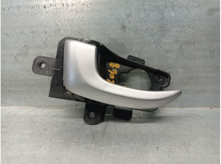 Recambio de maneta interior trasera izquierda para hyundai i30 (gd) 1.4 crdi referencia OEM IAM 82613GD000 82611A5000RY