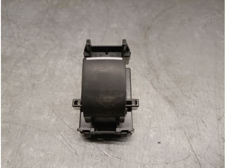 Recambio de mando elevalunas trasero derecho para toyota corolla sedán (_e21_) 1.8 vvti hybrid (zwe211, mzea12) referencia OEM I