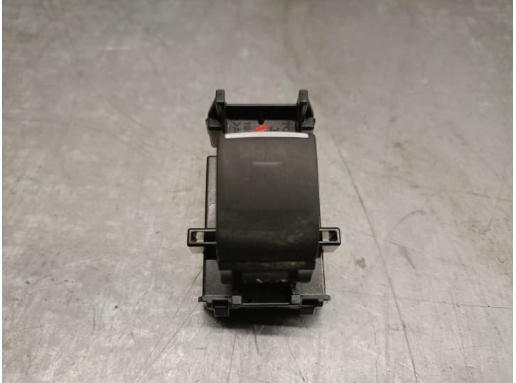 Recambio de mando elevalunas trasero izquierdo para toyota corolla sedán (_e21_) 1.8 vvti hybrid (zwe211, mzea12) referencia OEM