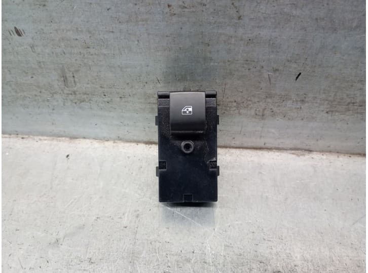 Recambio de mando elevalunas trasero izquierdo para opel astra k sports tourer (b16) 1.2 turbo (35) referencia OEM IAM 13408452