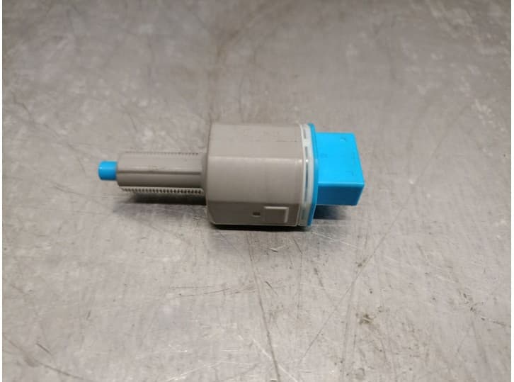 Recambio de sensor para toyota corolla sedán (_e21_) 1.8 vvti hybrid (zwe211, mzea12) referencia OEM IAM 8434009370 8434009370