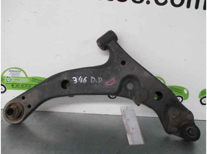 Recambio de brazo suspension inferior delantero derecho para toyota corolla liftback (_e11_) 1.6 (zze112_) referencia OEM IAM 48