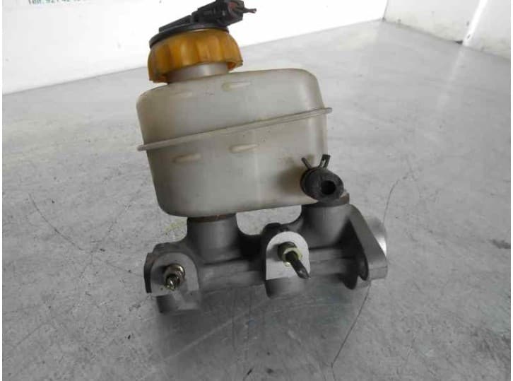 Recambio de bomba freno para daewoo nubira sedán (j100) 1.6 16v referencia OEM IAM 2383SAMSUN8