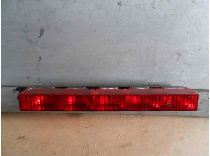 Recambio de luz central de freno para ford mondeo iii sedán (b4y) 2.0 tdci referencia OEM IAM 1S7113A613AE