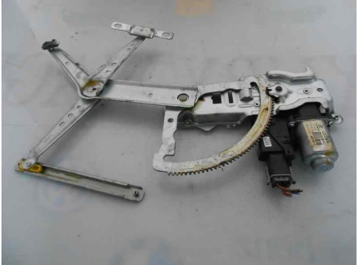Recambio de elevalunas trasero derecho para opel corsa c (x01) 1.3 cdti (f08, f68) referencia OEM IAM 13173074 6 PINES 5 PUERTAS