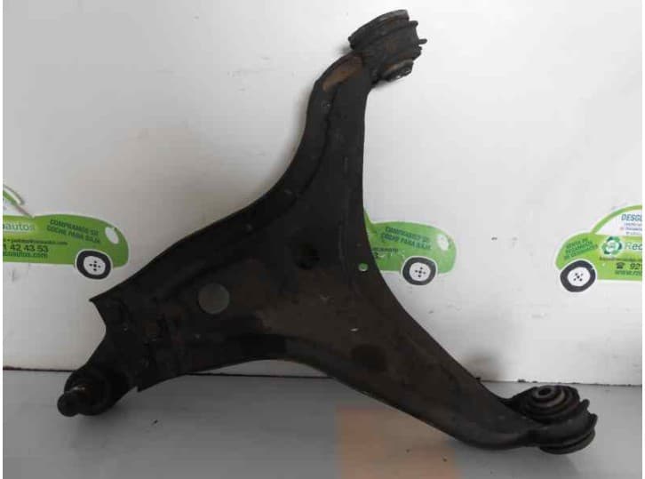 Recambio de brazo suspension inferior delantero derecho para audi coupe b3 (89, 8b3) 2.3 referencia OEM IAM 895407159