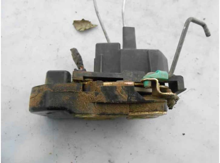 Recambio de cerradura puerta trasera derecha para jeep grand cherokee ii (wj, wg) 3.1 td 4x4 referencia OEM IAM 4 PINES - GP 5