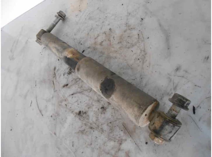 Recambio de amortiguador trasero izquierdo para iveco daily iii furgoneta 35 c 14, 35 s 14 referencia OEM IAM 504107155 ARVIN