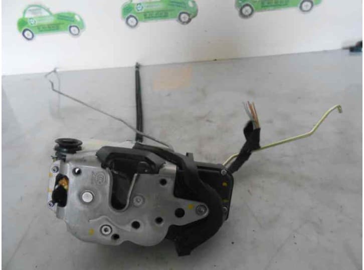 Recambio de cerradura puerta trasera derecha para chevrolet aveo hatchback (t300) 1.3 d referencia OEM IAM 13578013 5 PUERTAS