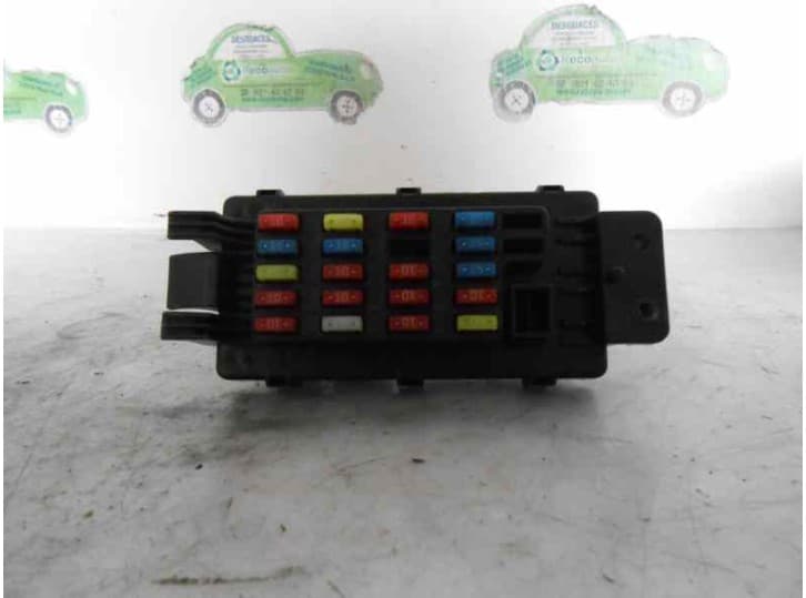 Recambio de caja reles / fusibles para daewoo evanda (klal) 2.0 referencia OEM IAM 96489524 AK8287