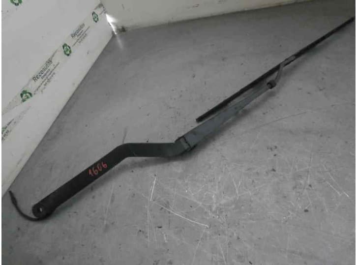 Recambio de brazo limpia delantero derecho para opel sintra (apv) 3.0 i 24v (oun16, y94) referencia OEM IAM