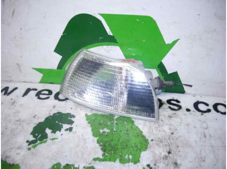 Recambio de piloto delantero izquierdo para fiat punto (176_) 1.7 td referencia OEM IAM 46402656 BLANCO 3 PUERTAS