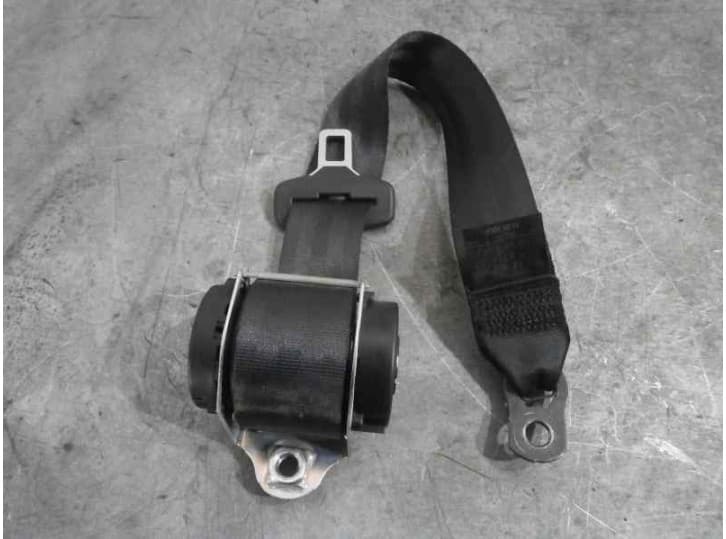 Recambio de cinturon seguridad trasero izquierdo para mitsubishi colt czc vi descapotable (rg) 1.5 (z36a) referencia OEM IAM 608