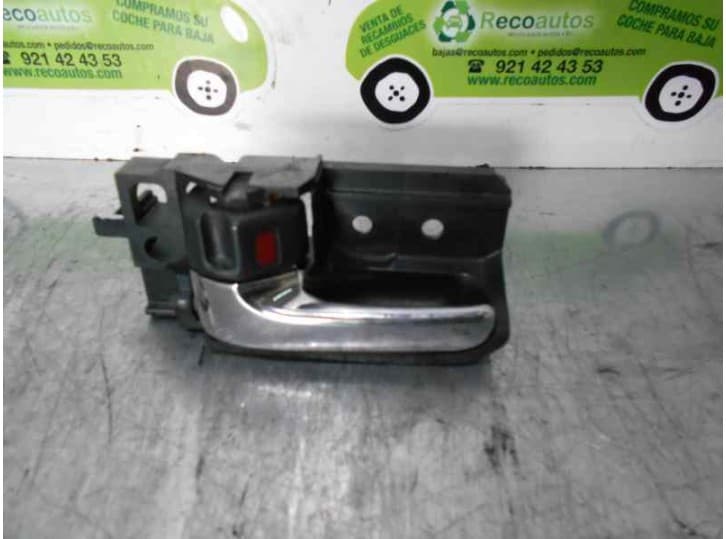 Recambio de maneta interior delantera izquierda para toyota avensis station wagon (_t25_) 2.0 d-4d (cdt250_) referencia OEM IAM