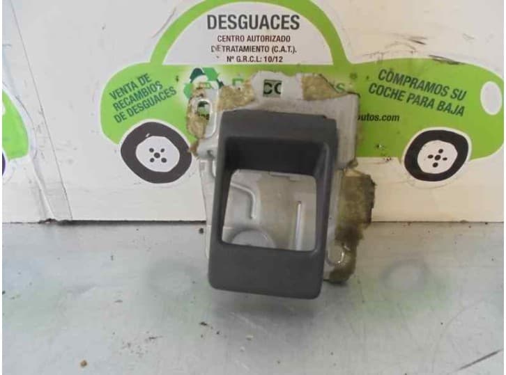 Recambio de maneta interior delantera derecha para land rover freelander i (l314) 2.0 td4 4x4 referencia OEM IAM CAJA 3