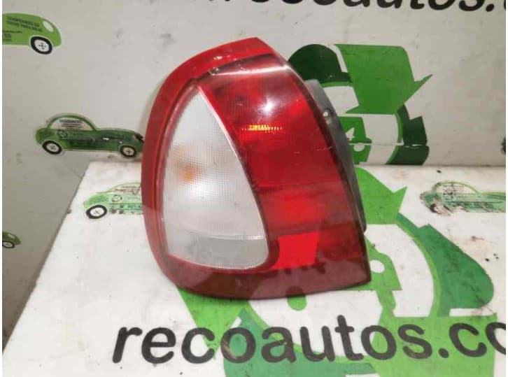 Recambio de piloto trasero izquierdo para daewoo nubira sedán (j100) 2.0 16v referencia OEM IAM